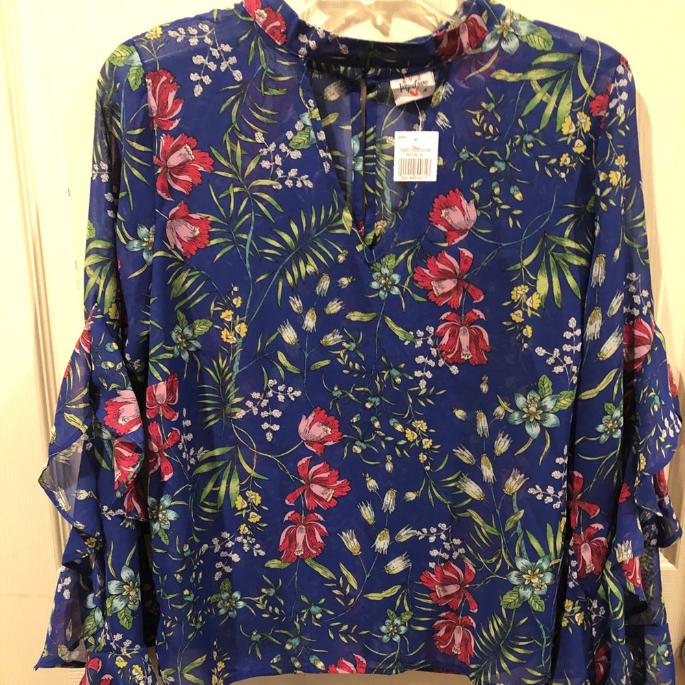 NWT Impulsive Sheer Blouse
